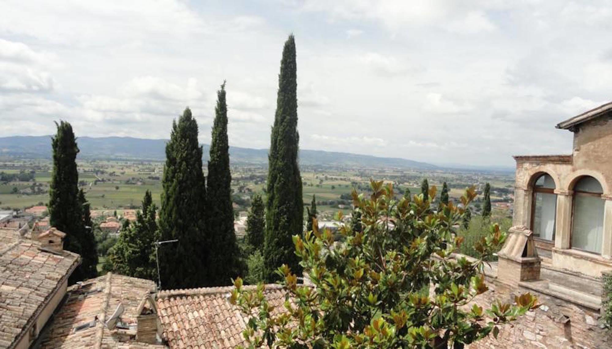 La Terrazza Di Spello Aparthotel Luaran gambar